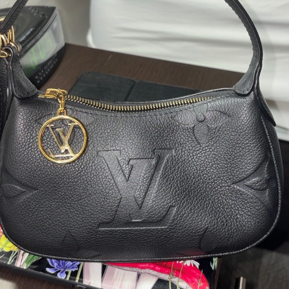 LV Monogram Shoulder Bag - Picture 1 of 5